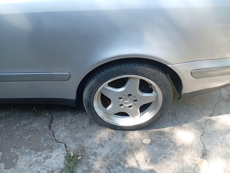 Mercedes-Benz CLK 320