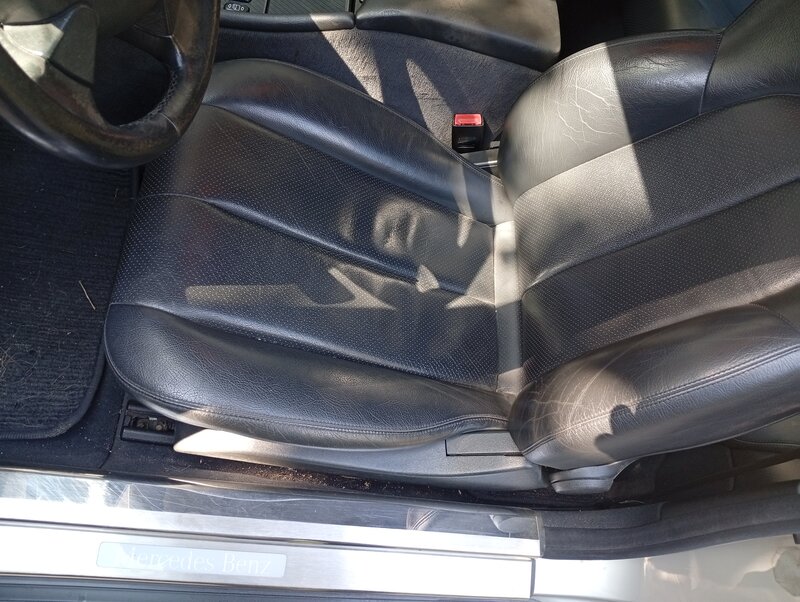 Mercedes-Benz CLK 320